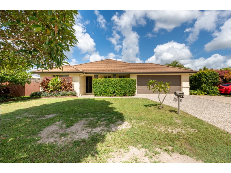 13 Bolwarra Crt, Beerwah QLD 4519