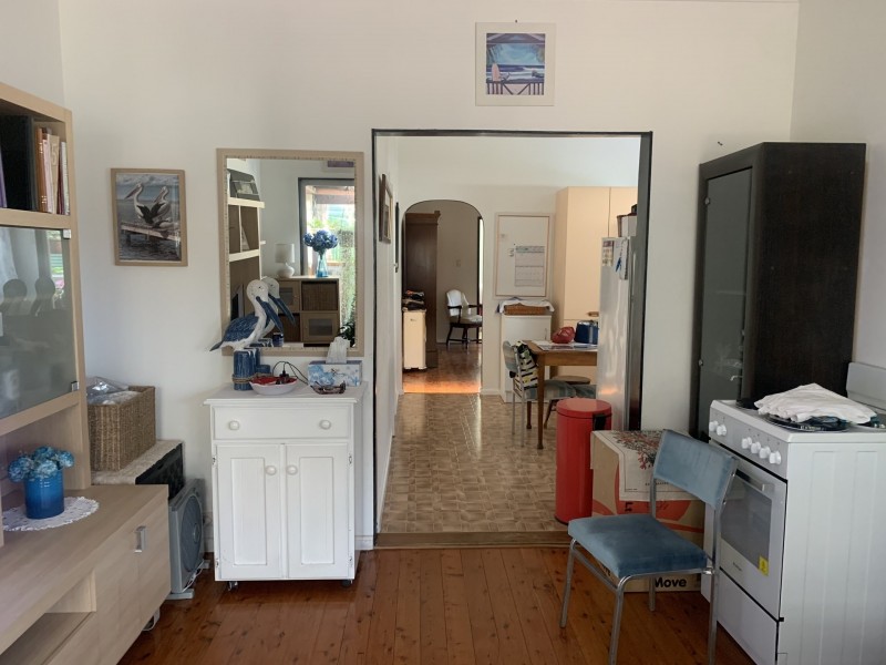 137 Pur pur ave, Lake Illawarra NSW 2528