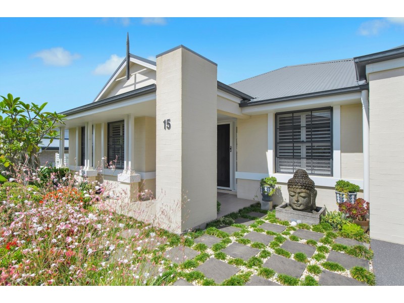 15 St Lucia Place, Bonny Hills NSW 2445