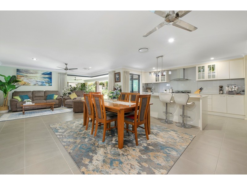15 St Lucia Place, Bonny Hills NSW 2445