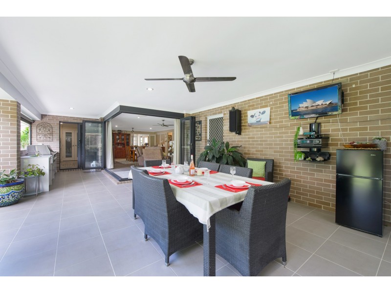 15 St Lucia Place, Bonny Hills NSW 2445