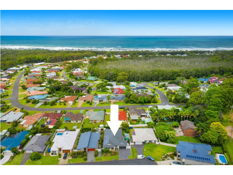 15 St Lucia Place, Bonny Hills NSW 2445