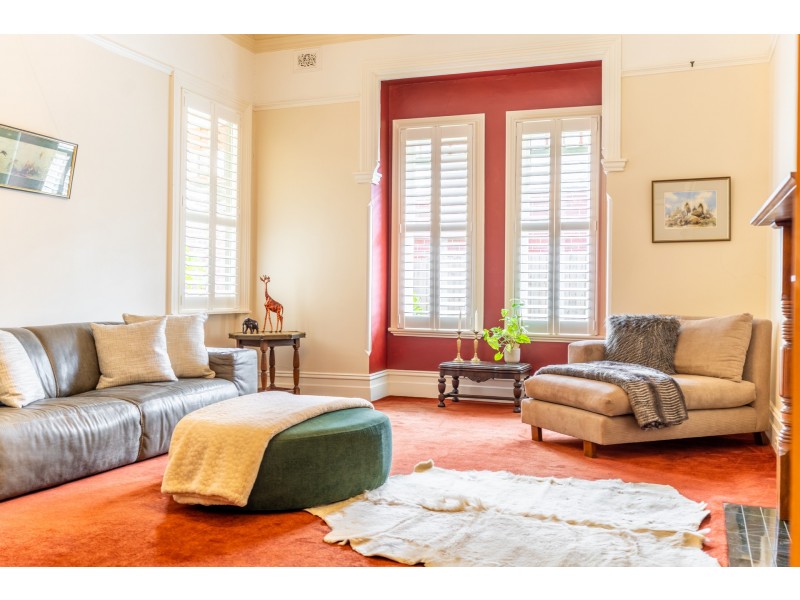 24 Deakin Street North, Hampton VIC 3188