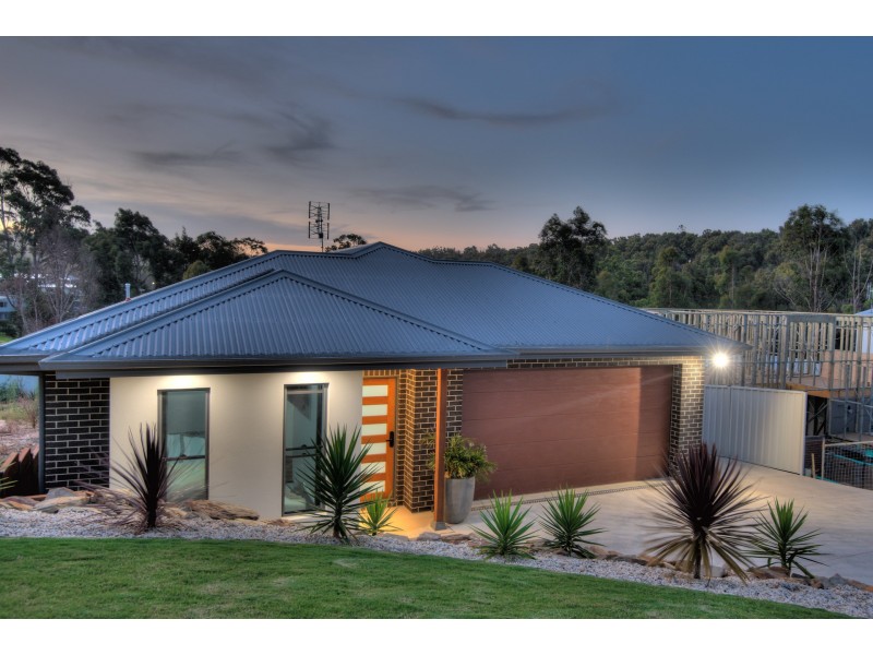 11 Jarrah way, Malua Bay NSW 2536