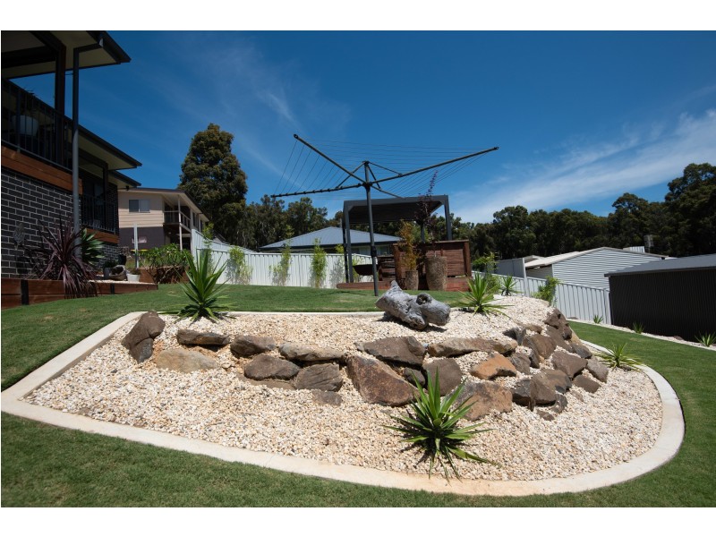 11 Jarrah way, Malua Bay NSW 2536