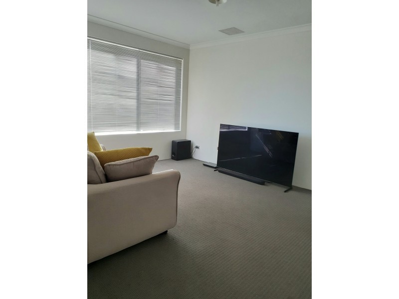 176 Pebble Beach Boulevard, Meadow Springs WA 6210