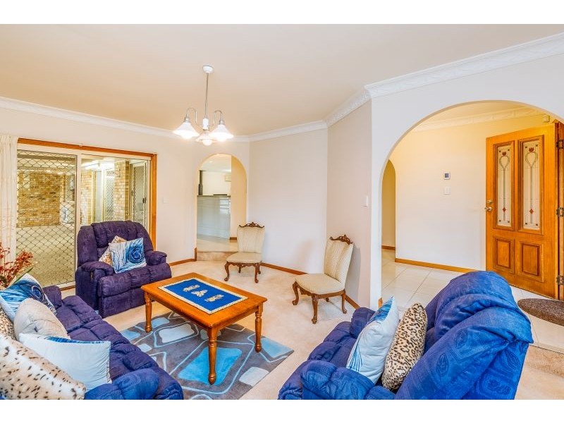 39 Parasol Street, Bellbowrie QLD 4070