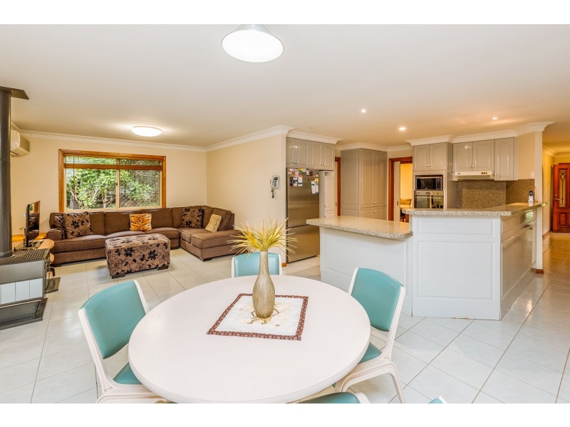 39 Parasol Street, Bellbowrie QLD 4070