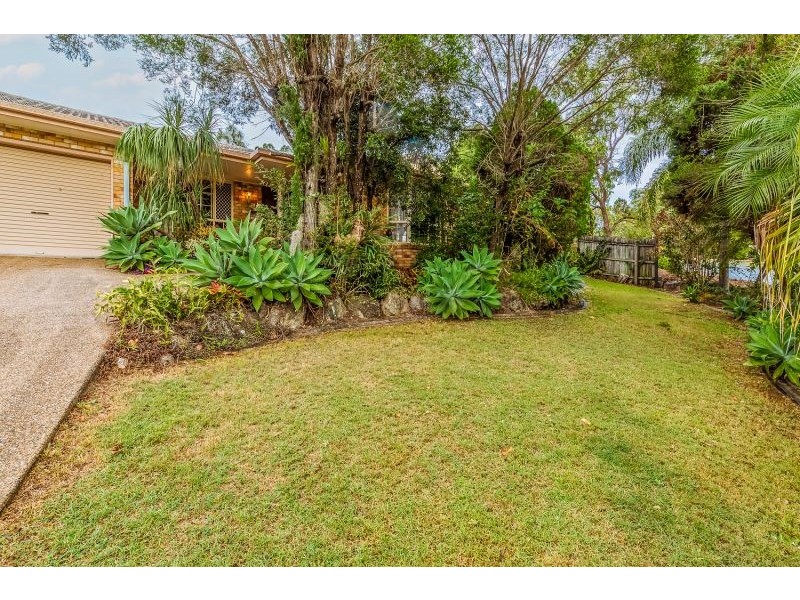 39 Parasol Street, Bellbowrie QLD 4070