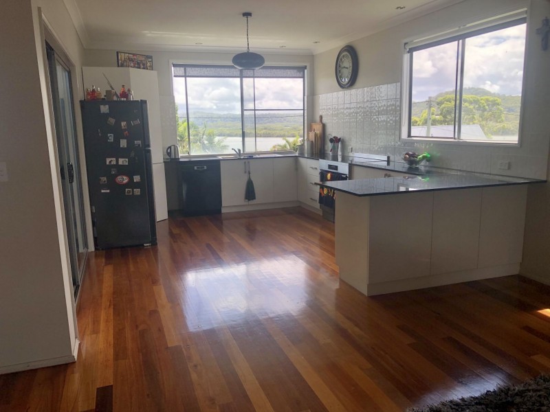 9 Schooner Street, Russell Island QLD 4184