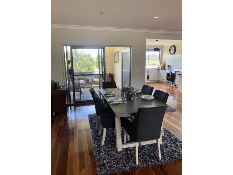 9 Schooner Street, Russell Island QLD 4184