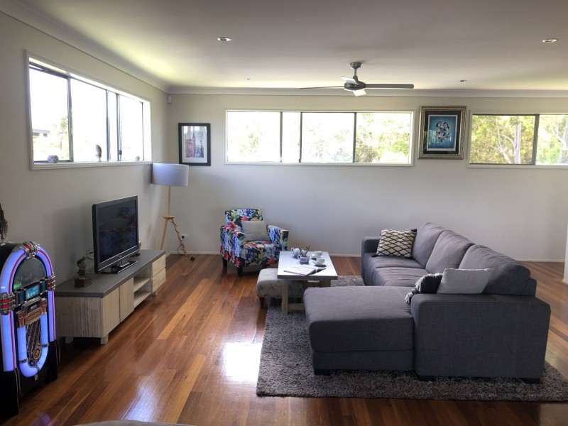 9 Schooner Street, Russell Island QLD 4184