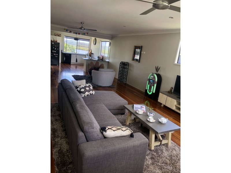 9 Schooner Street, Russell Island QLD 4184