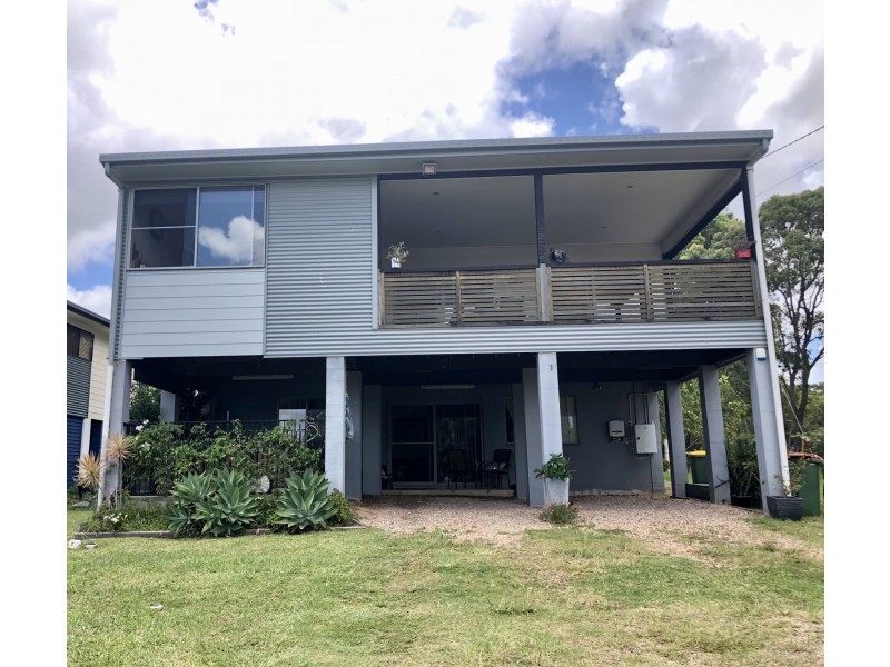 9 Schooner Street, Russell Island QLD 4184