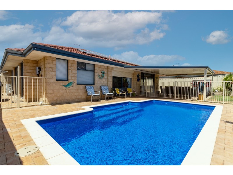 16 Strasbourg ramble, Port Kennedy WA 6172