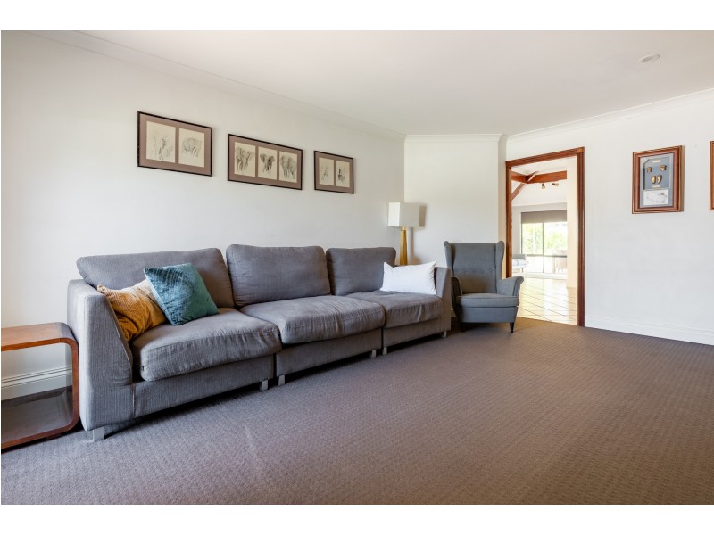 16 Strasbourg ramble, Port Kennedy WA 6172