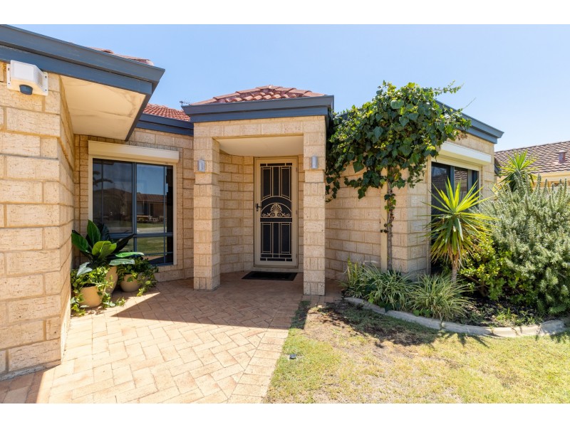 16 Strasbourg ramble, Port Kennedy WA 6172