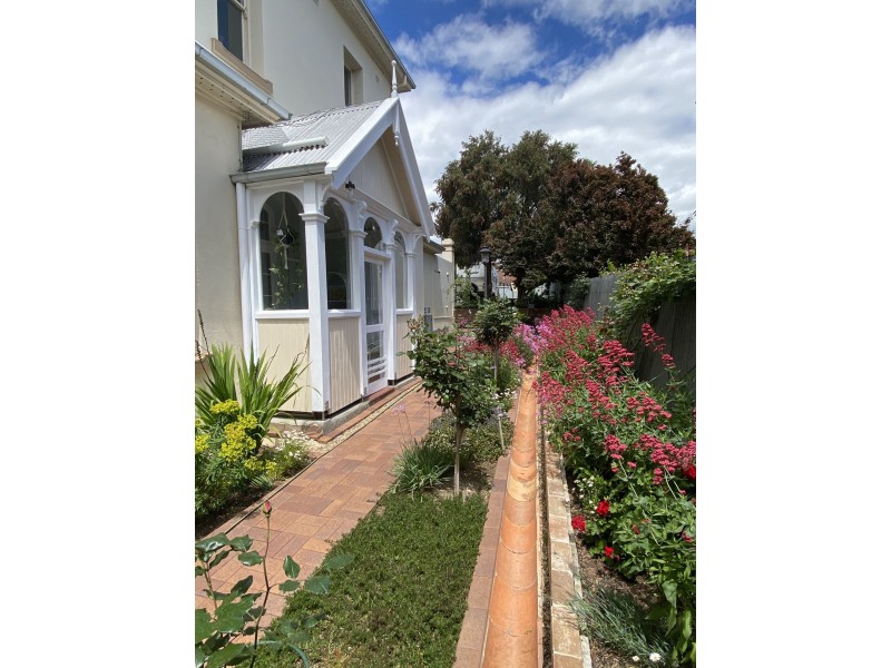 77 Main Street, Grenfell NSW 2810