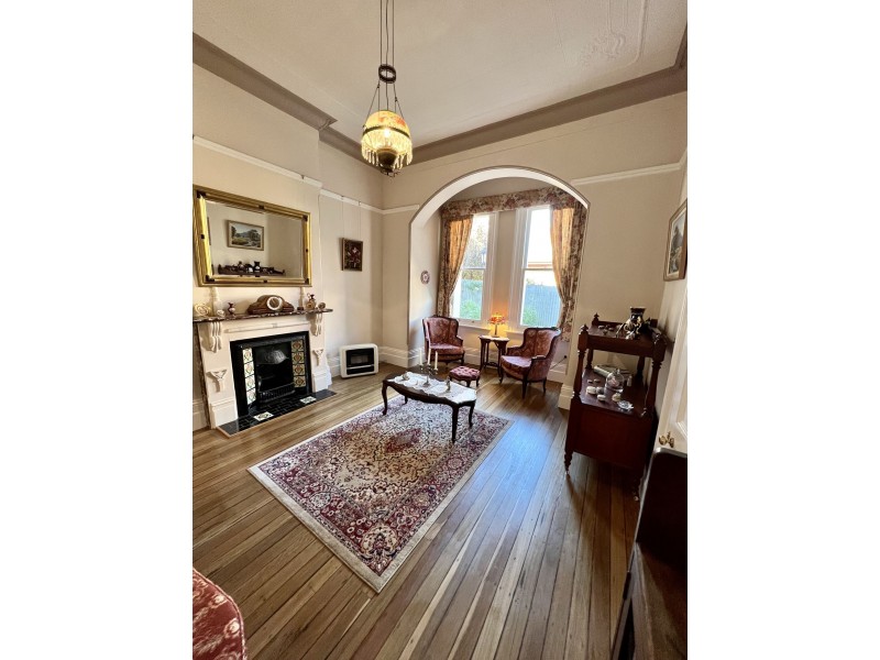 77 Main Street, Grenfell NSW 2810