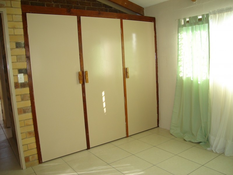 13-15 Dalby St, Nanango QLD 4615