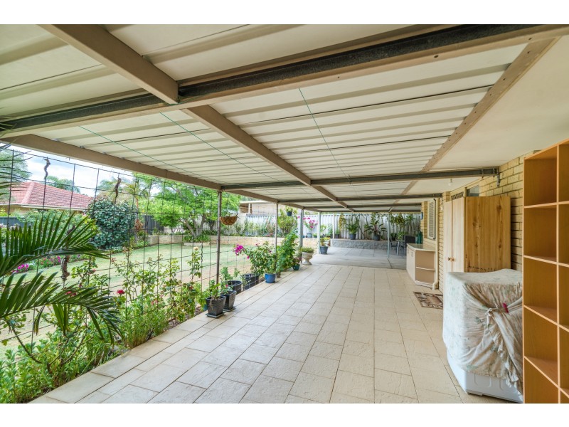 12 Fountain Way, Huntingdale WA 6110