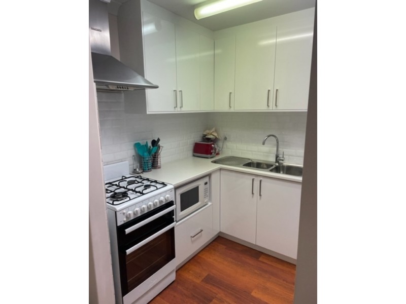 Unit 1/6-8 Leslie St, Dudley Park WA 6210