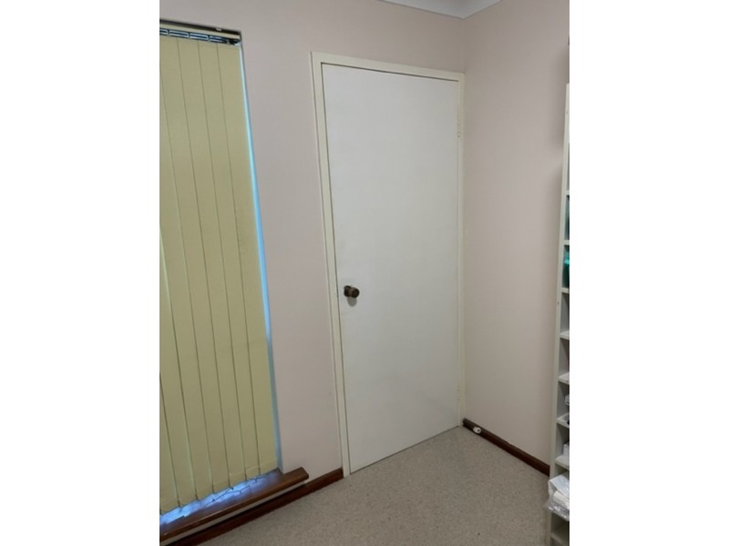 Unit 1/6-8 Leslie St, Dudley Park WA 6210