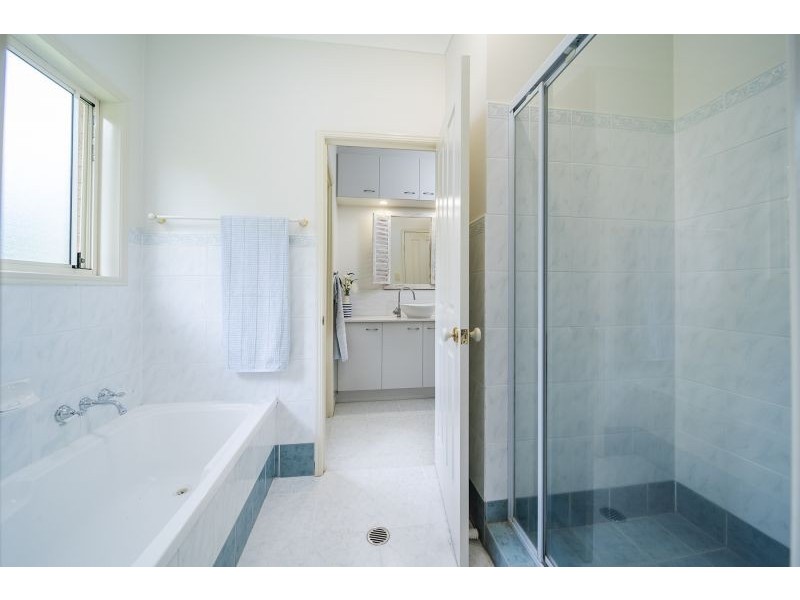 7 Topaz Court, Southside QLD 4570