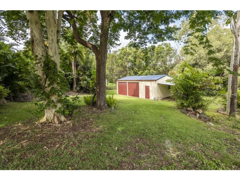 7 Topaz Court, Southside QLD 4570