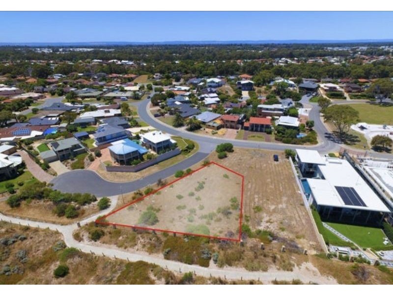 5 Petina Court, Silver Sands WA 6210