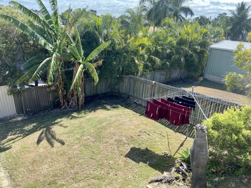 12 Crest Avenue, Boyne Island QLD 4680