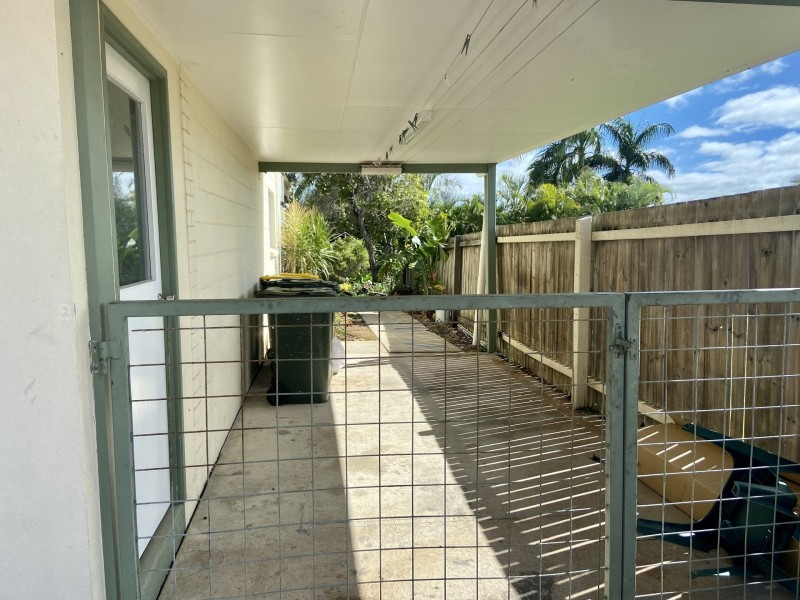 12 Crest Avenue, Boyne Island QLD 4680