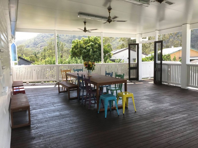 5 First Ave, Somerset Dam QLD 4312