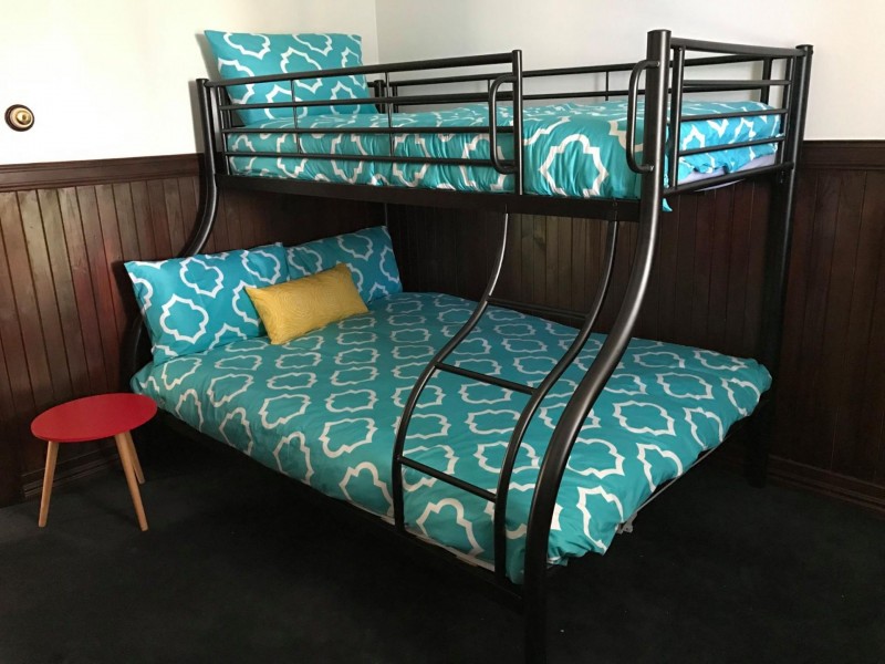 5 First Ave, Somerset Dam QLD 4312