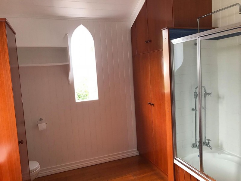 5 First Ave, Somerset Dam QLD 4312