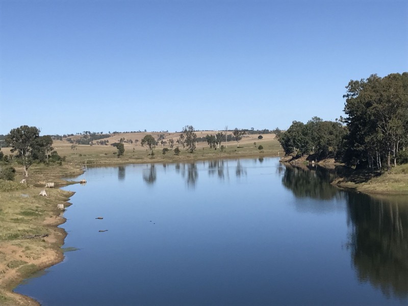5 First Ave, Somerset Dam QLD 4312