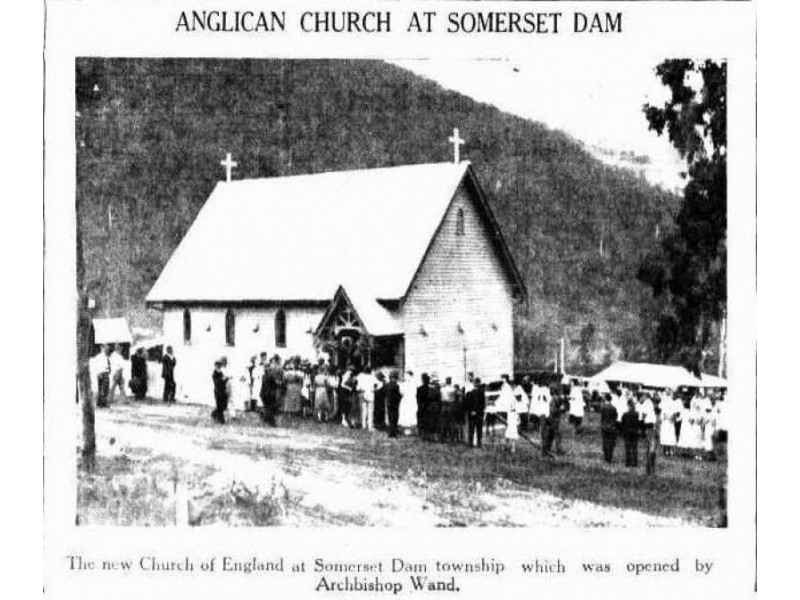 5 First Ave, Somerset Dam QLD 4312