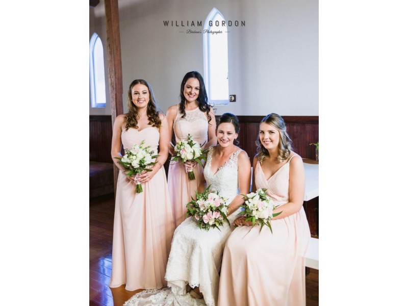 5 First Ave, Somerset Dam QLD 4312