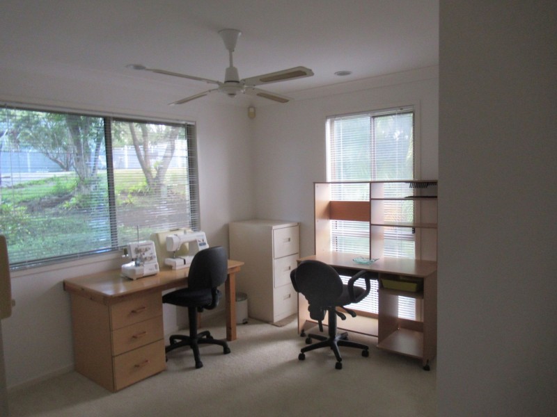 22 Fleetwood Court, Ferny Hills QLD 4055