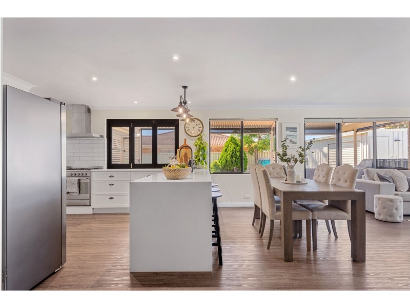 24 Kelderman Elbow, Eaton WA 6232