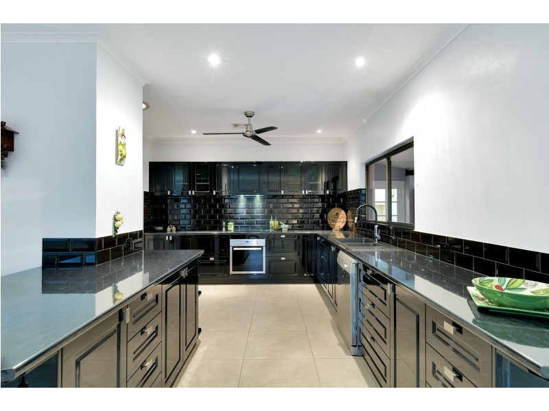 45 Hobson Drive, Brinsmead QLD 4870