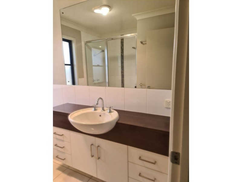 7 Rogers Street, Emerald QLD 4720