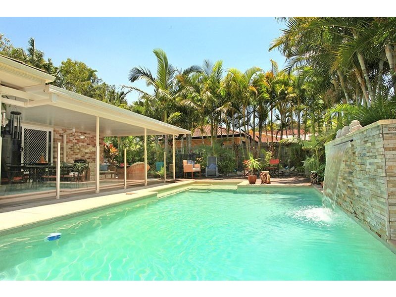 8 Morgan Close, Yaroomba QLD 4573