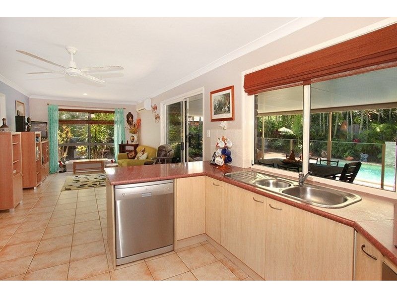 8 Morgan Close, Yaroomba QLD 4573