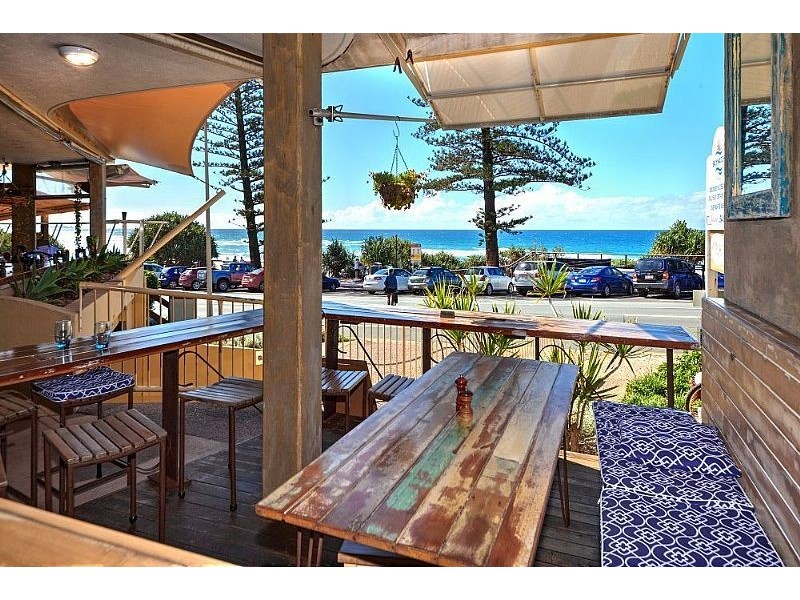 8 Morgan Close, Yaroomba QLD 4573