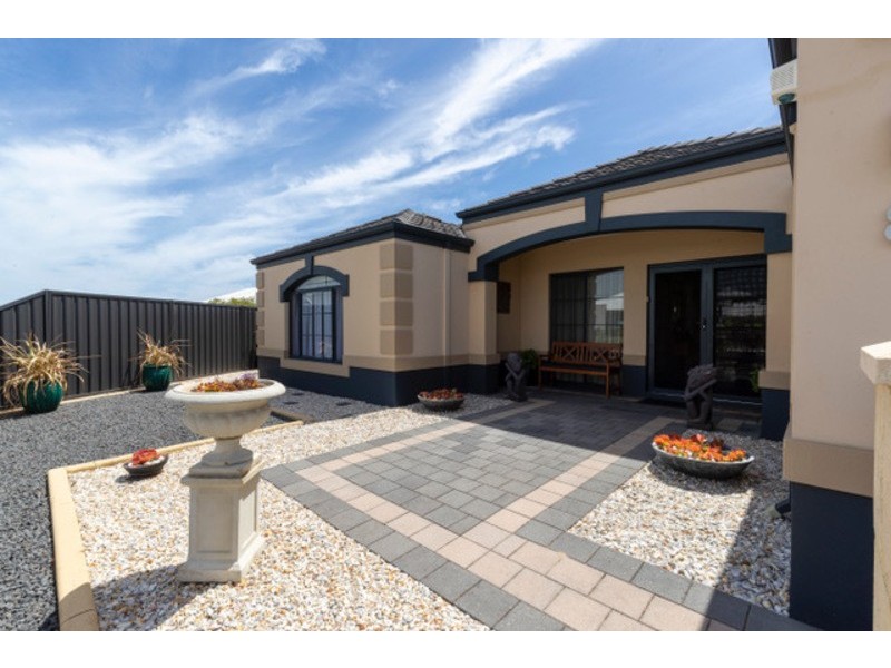 8 Katinka Street, Dalyellup WA 6230