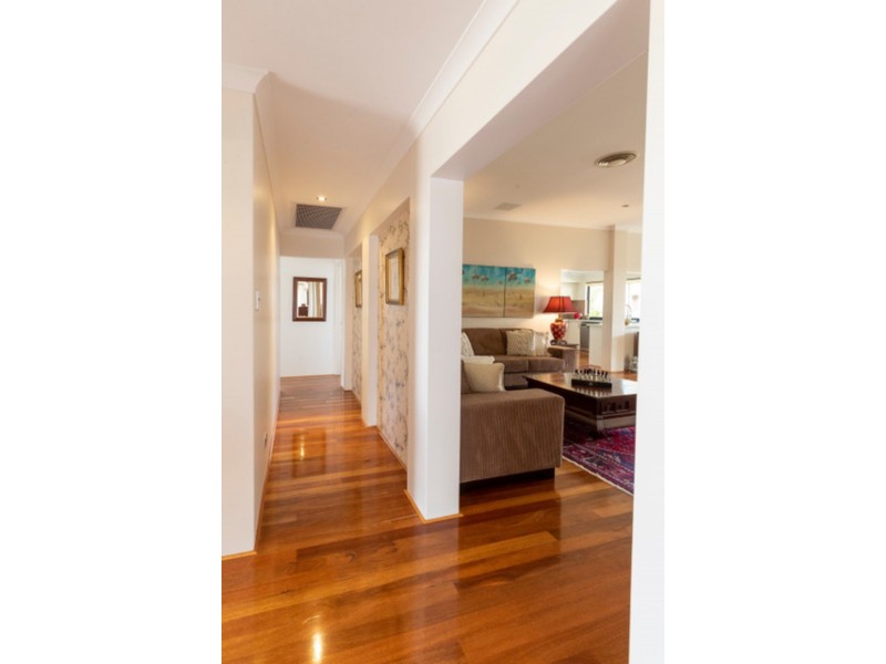 8 Katinka Street, Dalyellup WA 6230