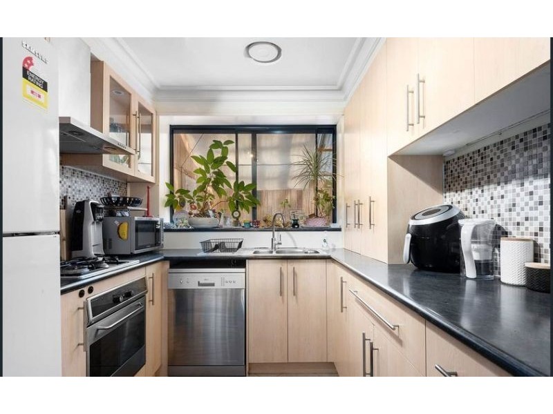 4 Louis Street, Doveton VIC 3177