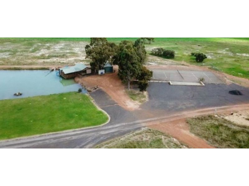 432 Henty Road, Burekup WA 6227