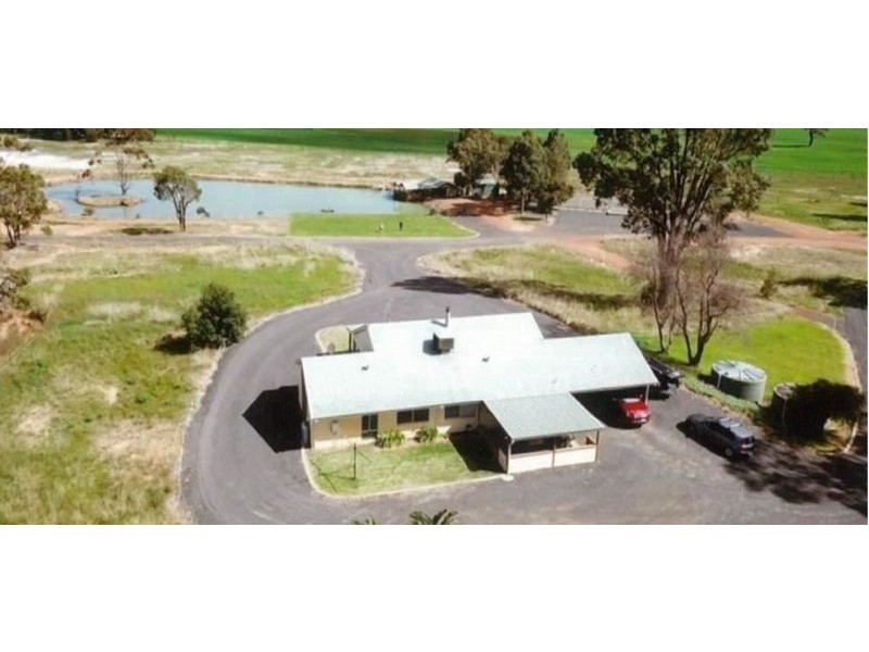 432 Henty Road, Burekup WA 6227